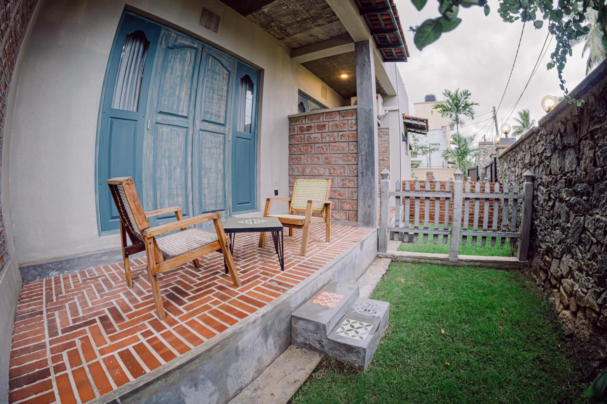 Still Waters Artistry Negombo